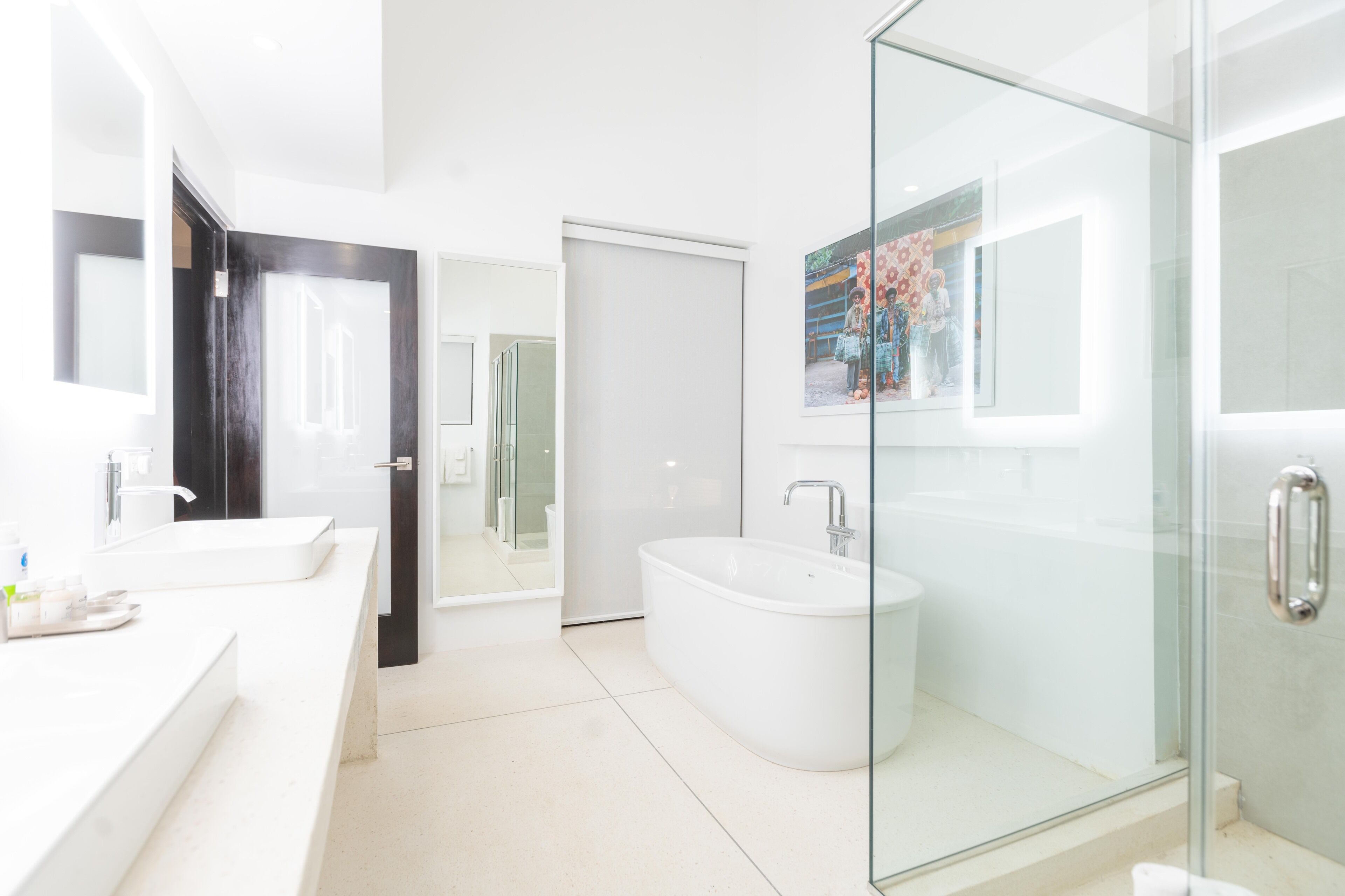 superior room, 1 king bed, ocean view | bathroom | shower, free toiletries, hair dryer, bathrobes