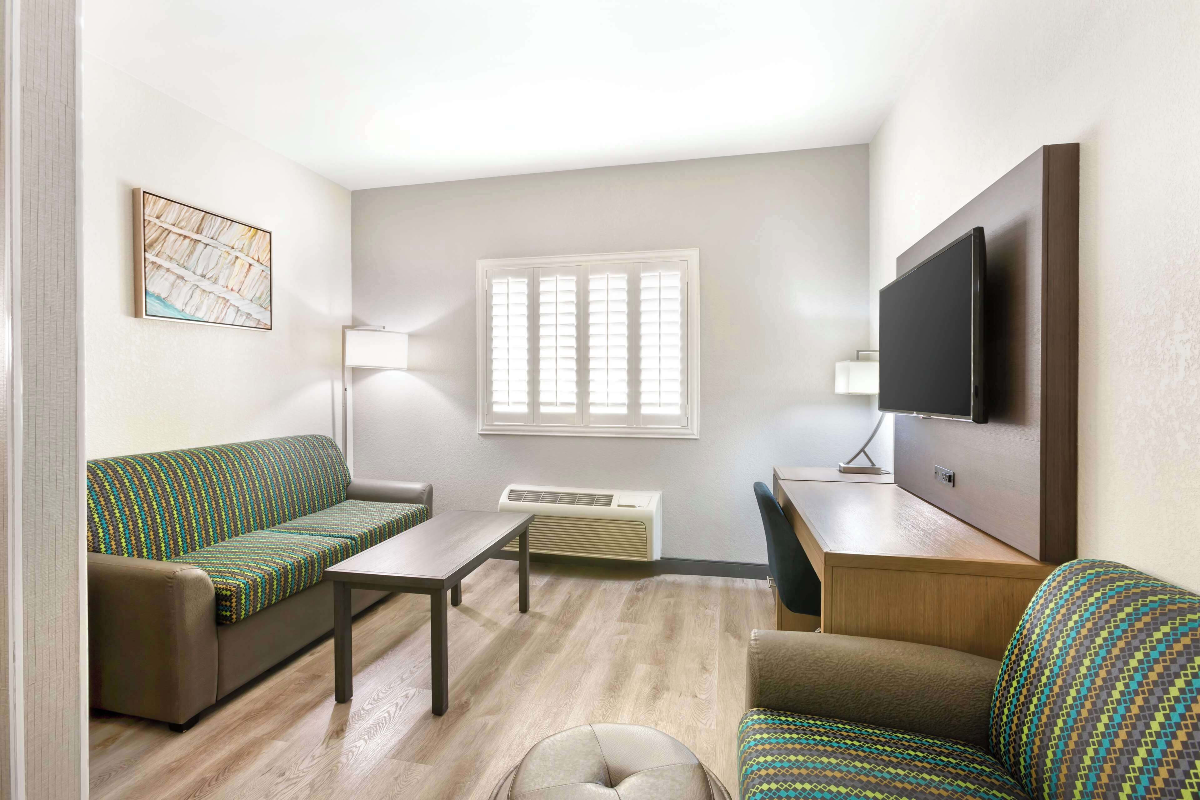 pillow-top beds, individually decorated, individually furnished, desk