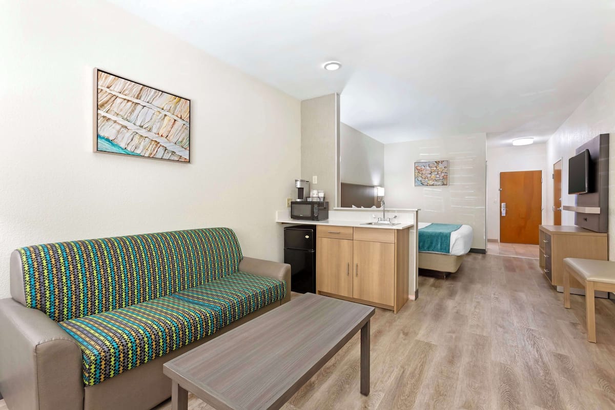 pillow-top beds, individually decorated, individually furnished, desk