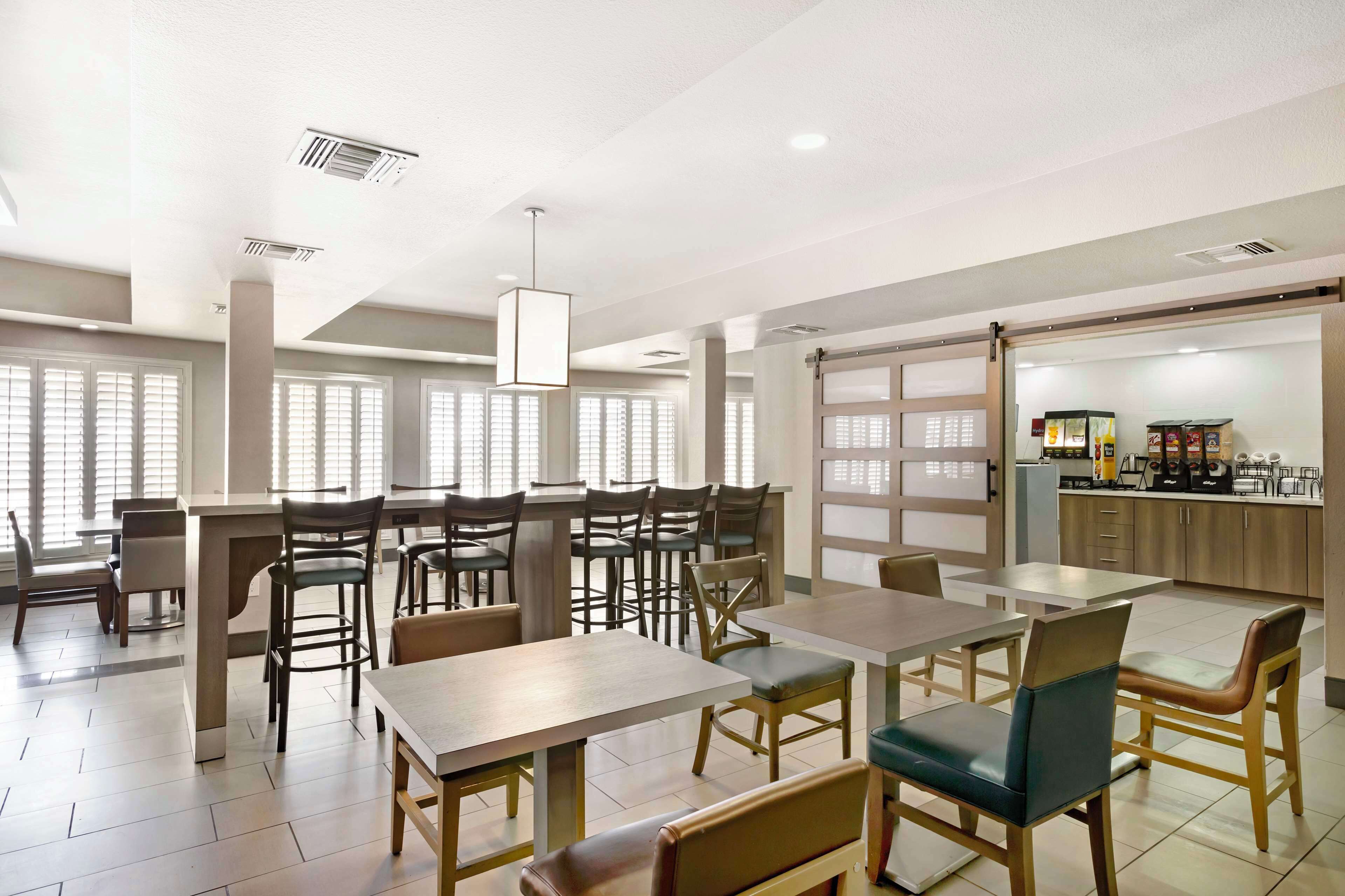 含每日全套早餐