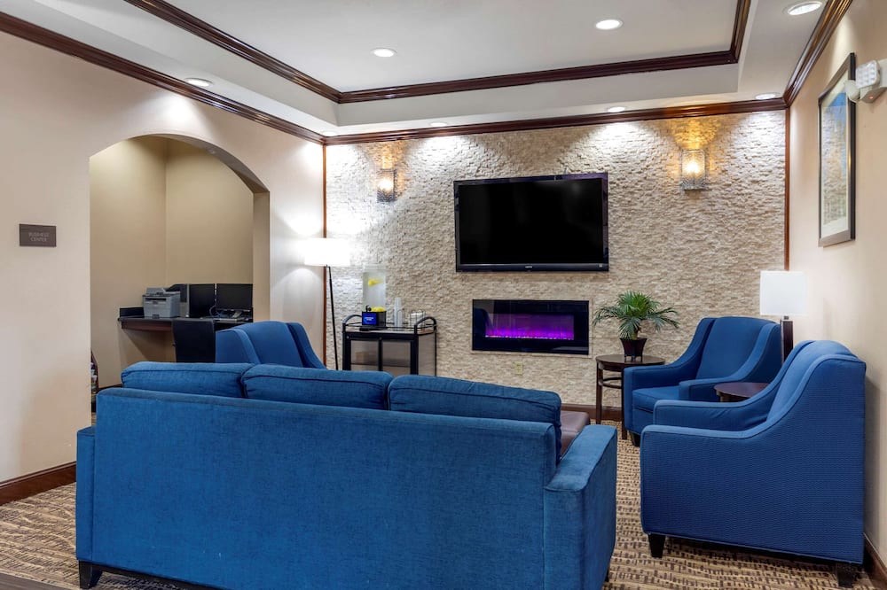Comfort Inn Near UNT
