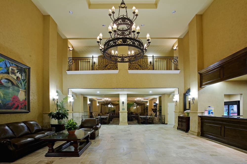 Comfort Suites Alamo - Riverwalk