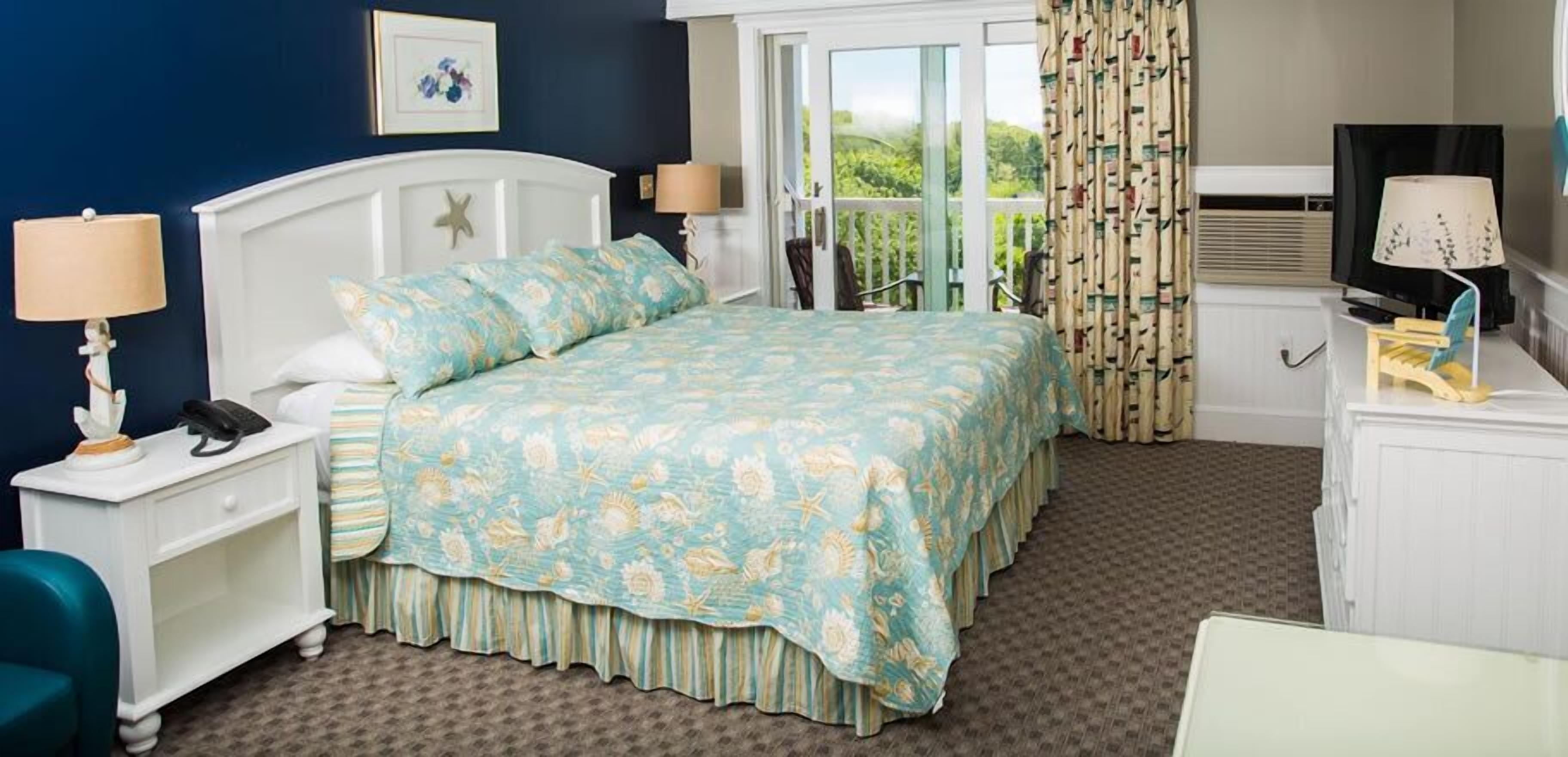 premium bedding, desk, soundproofing, iron/ironing board