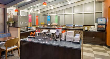 Hampton Inn Manhattan/Times Square South