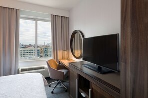 Coffres-forts dans les chambres, bureau, rideaux occultants