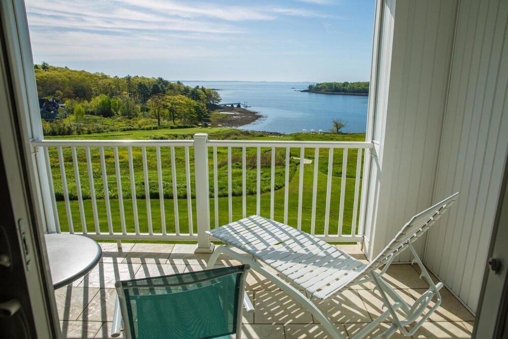 Island View Inn by null