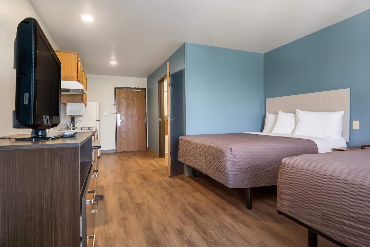 Standard Studio, 2 Double Beds, Non Smoking, Refrigerator & Microwave | Desk, laptop workspace, iron/ironing board, free WiFi