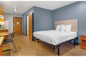 Chambre, 1 lit double, baignoire accessible aux personnes à mobilité réduite, non-fumeur (Kitchen)