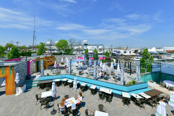 Lunch, dinner served; Latin American cuisine, ocean views  - The Freeport Inn and Marina (Freeport)