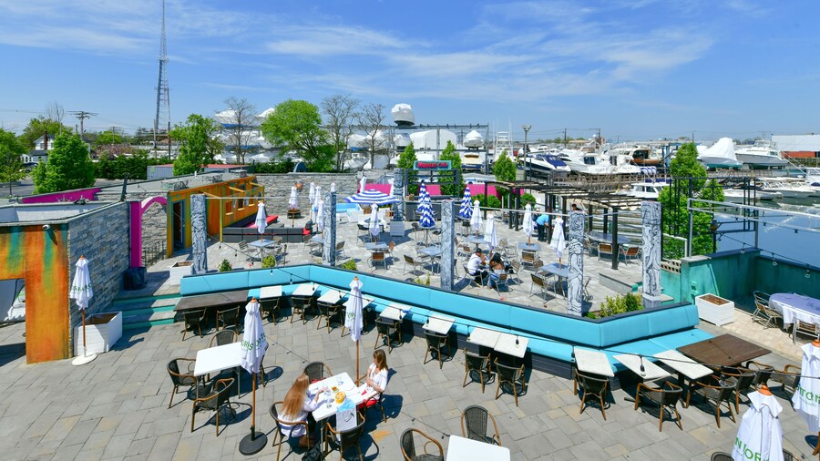 The Freeport Inn and Marina