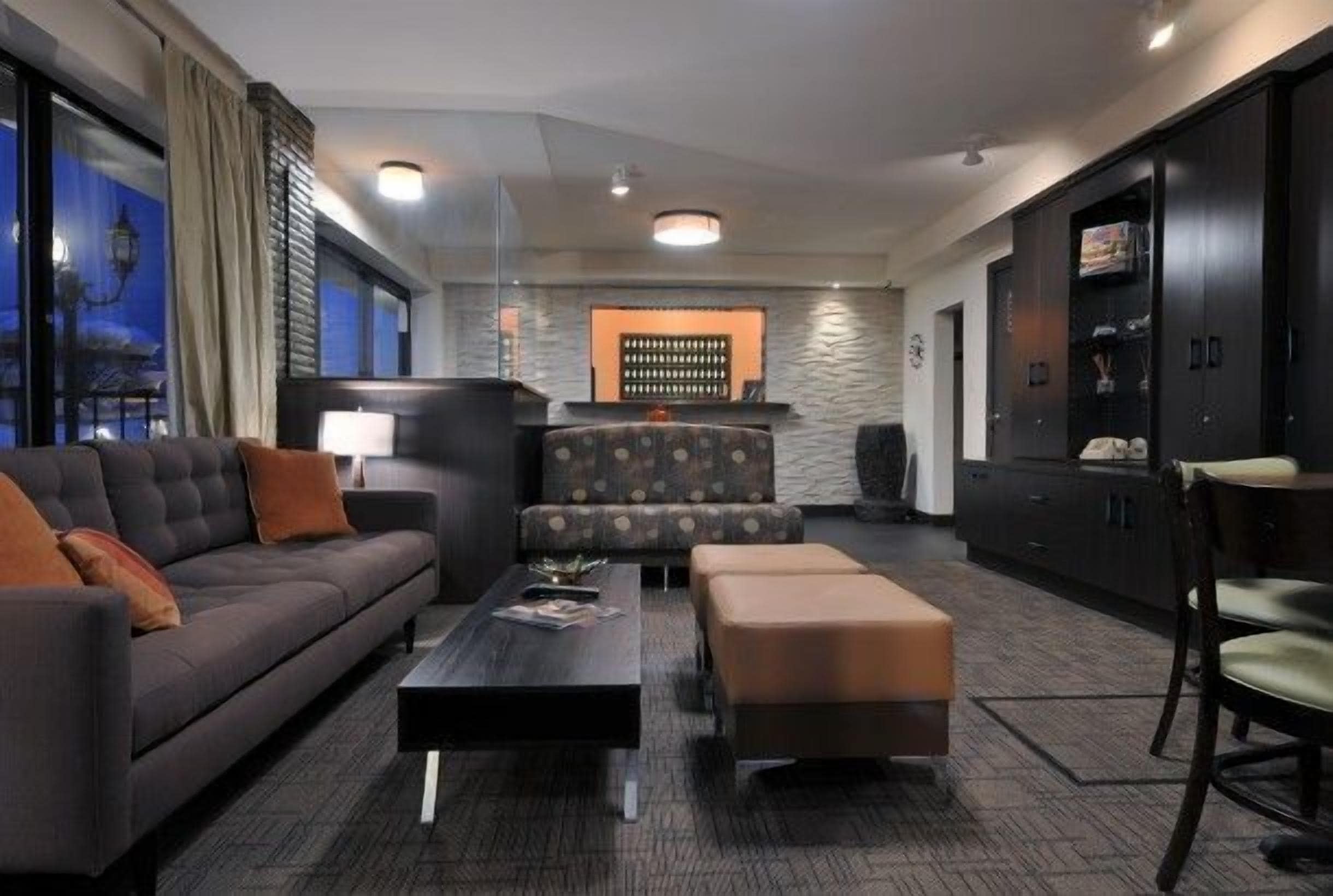 32-inch flat-screen TV with digital channels, TV