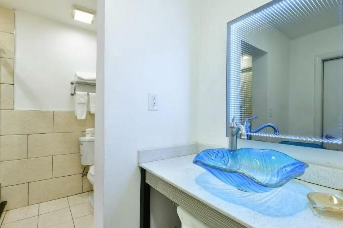 Bathroom | Shower, free toiletries, hair dryer, towels
