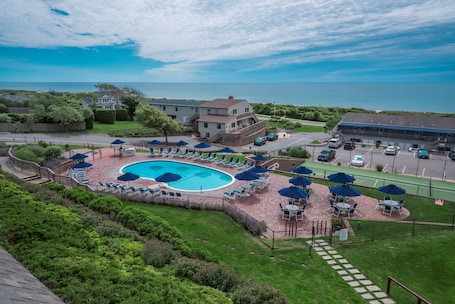 Exterior. Beachcomber Resort at Montauk