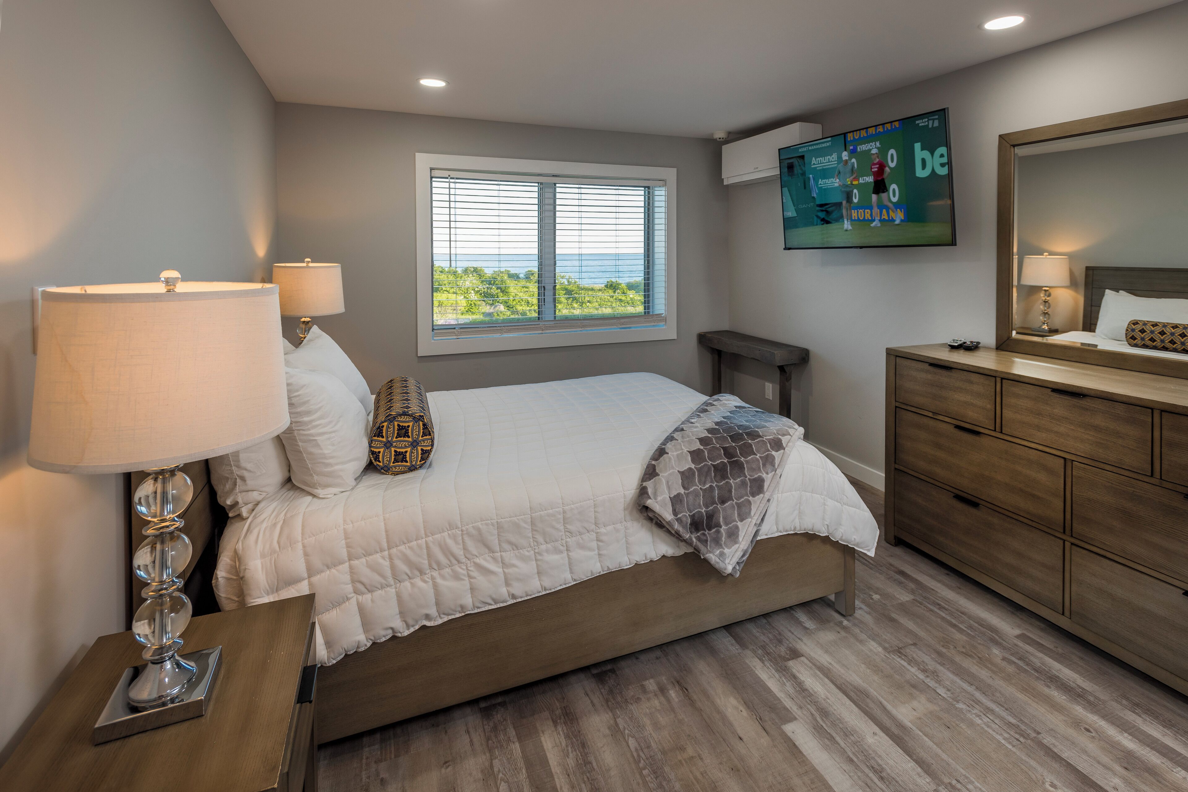 suite, 1 bedroom, fireplace | terrace/patio