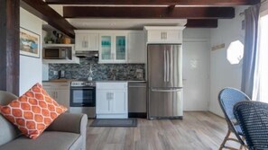 烤麵包機、鍋具/餐盤/廚房用品、紙巾