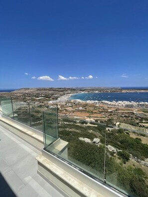 Khuôn viên nơi lưu trú