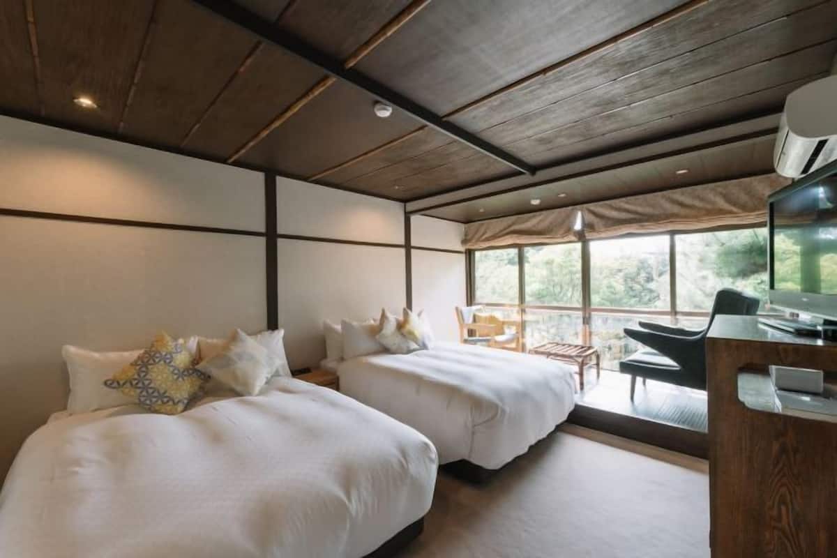 1 Schlafzimmer, hochwertige Bettwaren, Daunenbettdecken