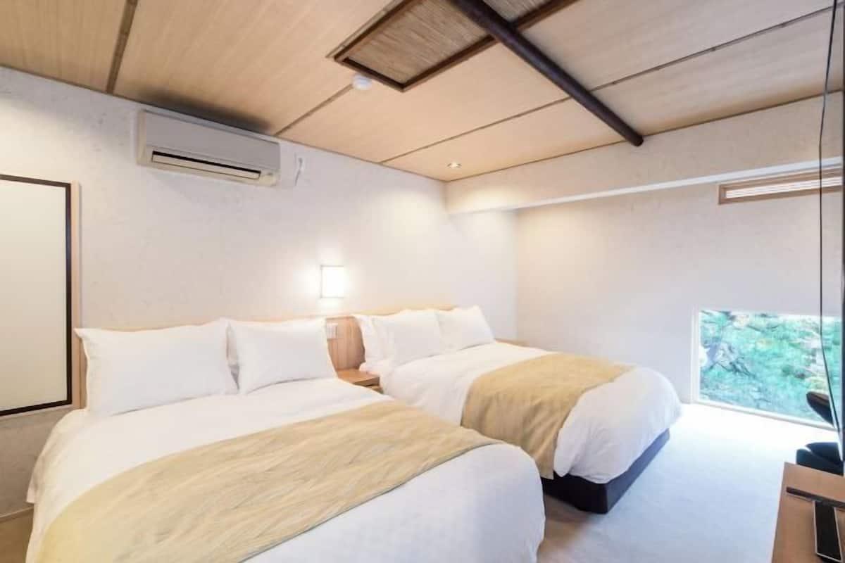 Premium bedding, down duvets, pillow-top beds, in-room safe