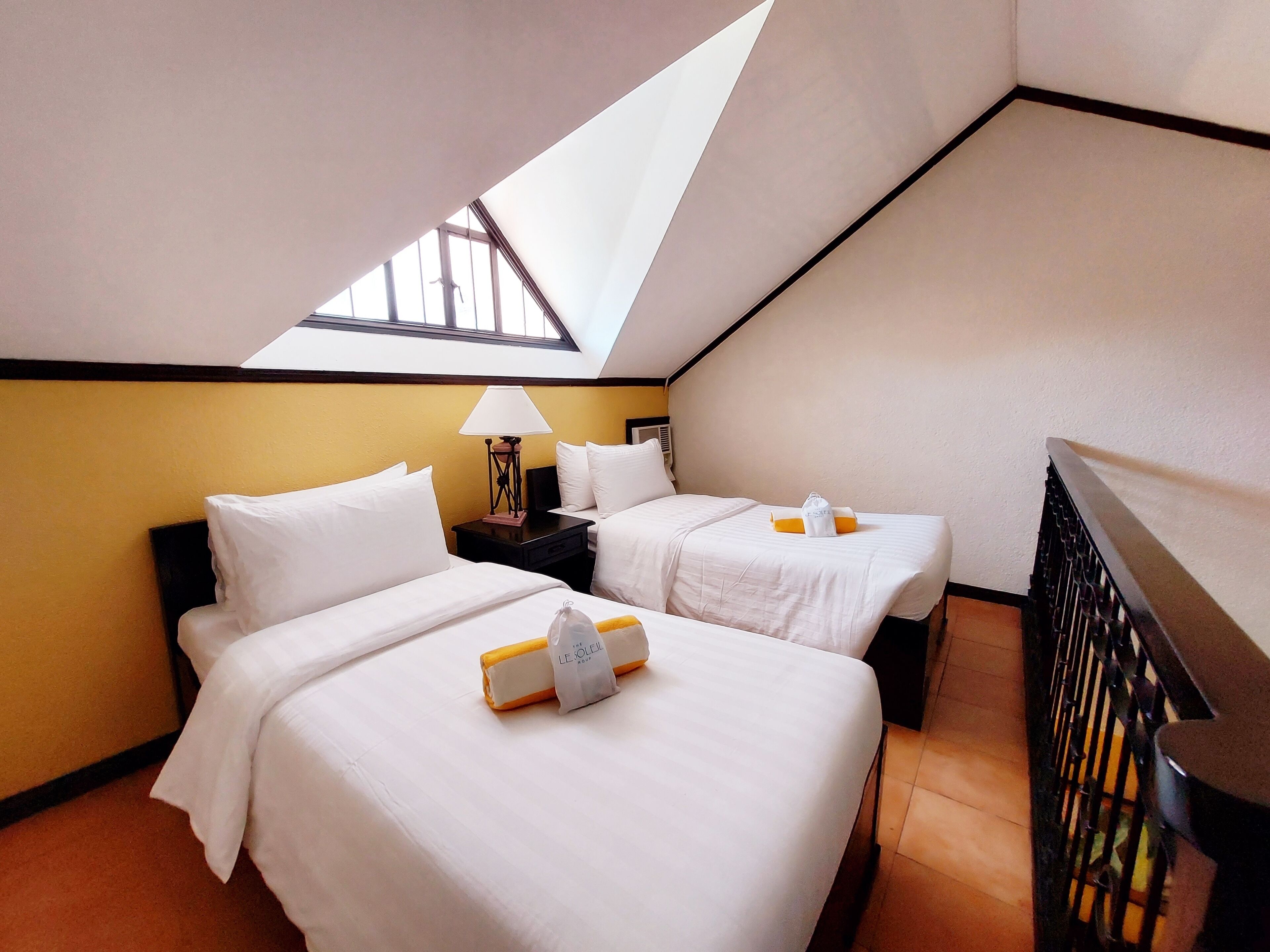 LE SOLEIL DE BORACAY HOTEL (BEACHFRONT) PROMO A : ROOM+TRANSFER  INSURANCE + FREEBIES**  boracay Packages