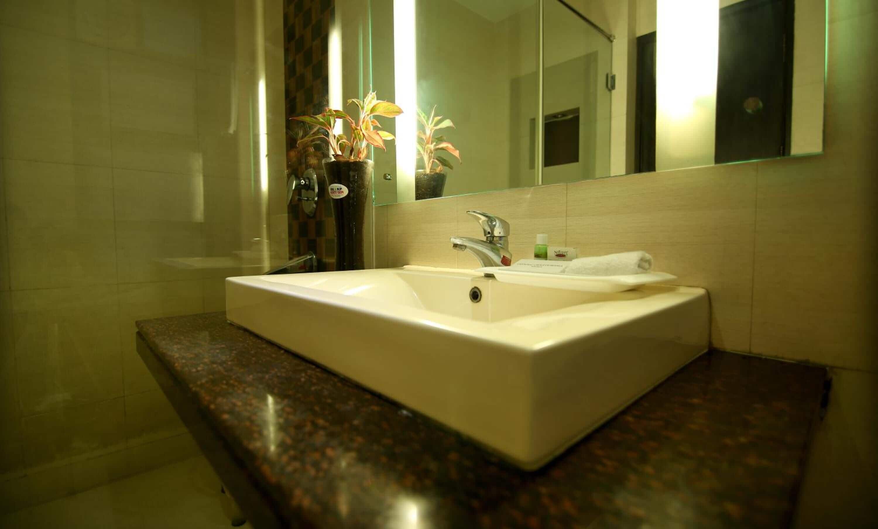 Foto - Hotel The Prime Balaji Deluxe, City Centre, With Free Airport Pickup