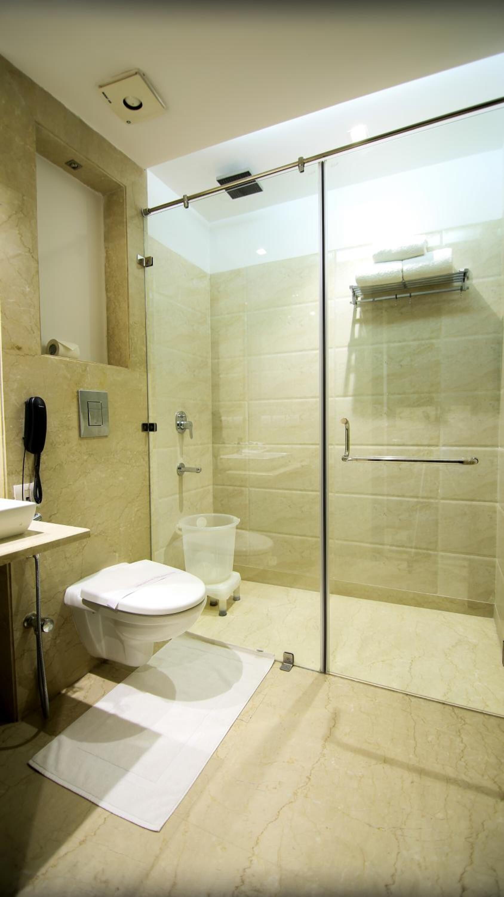 Foto - Hotel The Prime Balaji Deluxe, City Centre, With Free Airport Pickup