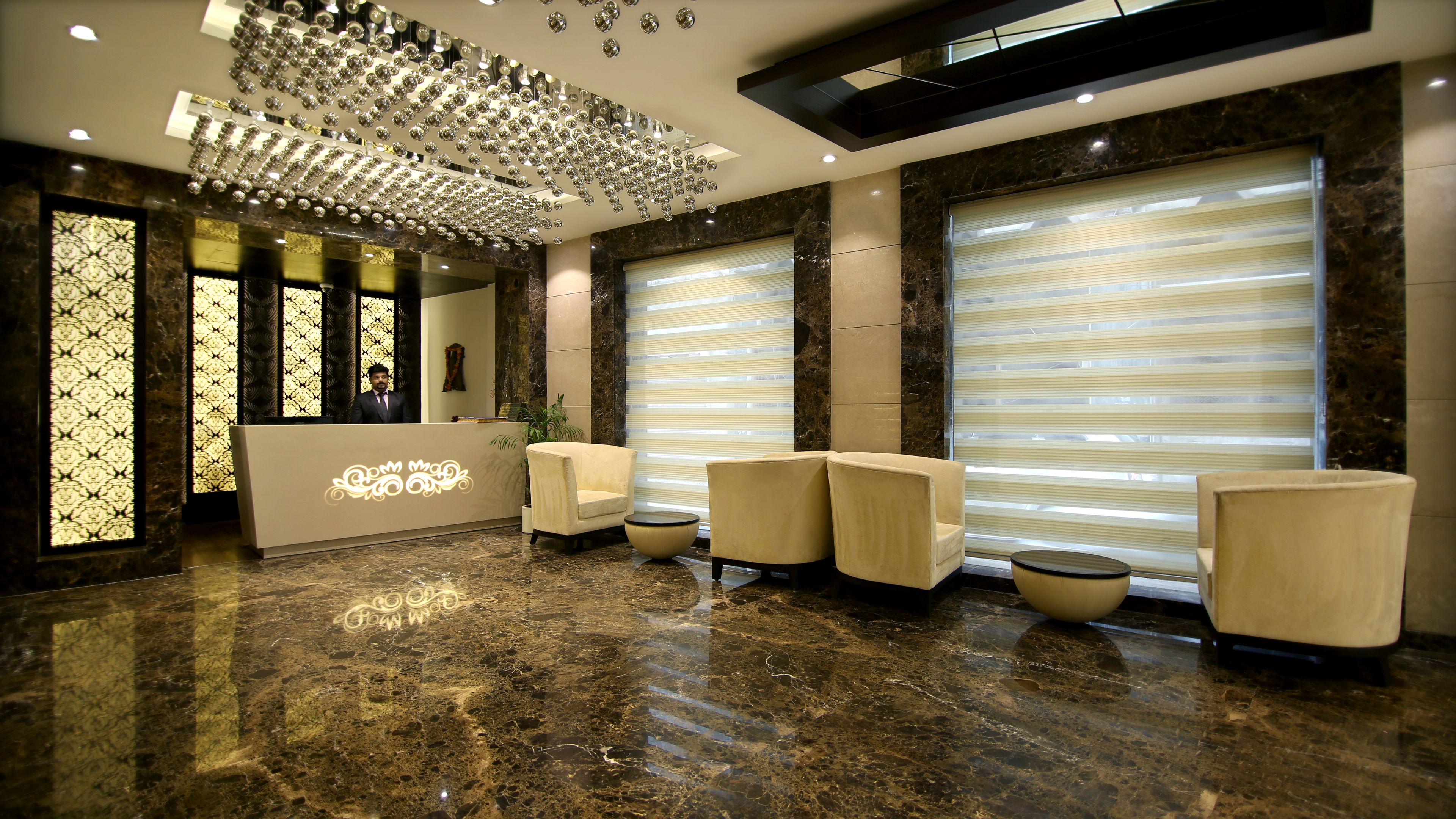 Foto - Hotel The Prime Balaji Deluxe, City Centre, With Free Airport Pickup