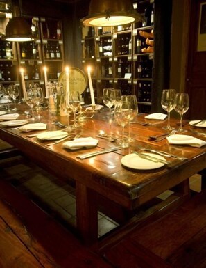 2 restaurants, breakfast served - Granny Mouse Country House & Spa (Lidgetton West)
