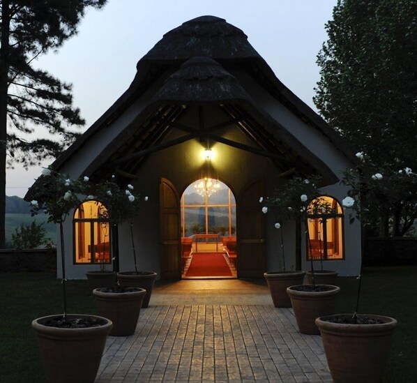 Property grounds - Granny Mouse Country House & Spa (Lidgetton West)