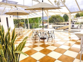 Appartement Standard, 1 très grand lit | Terrasse/Patio