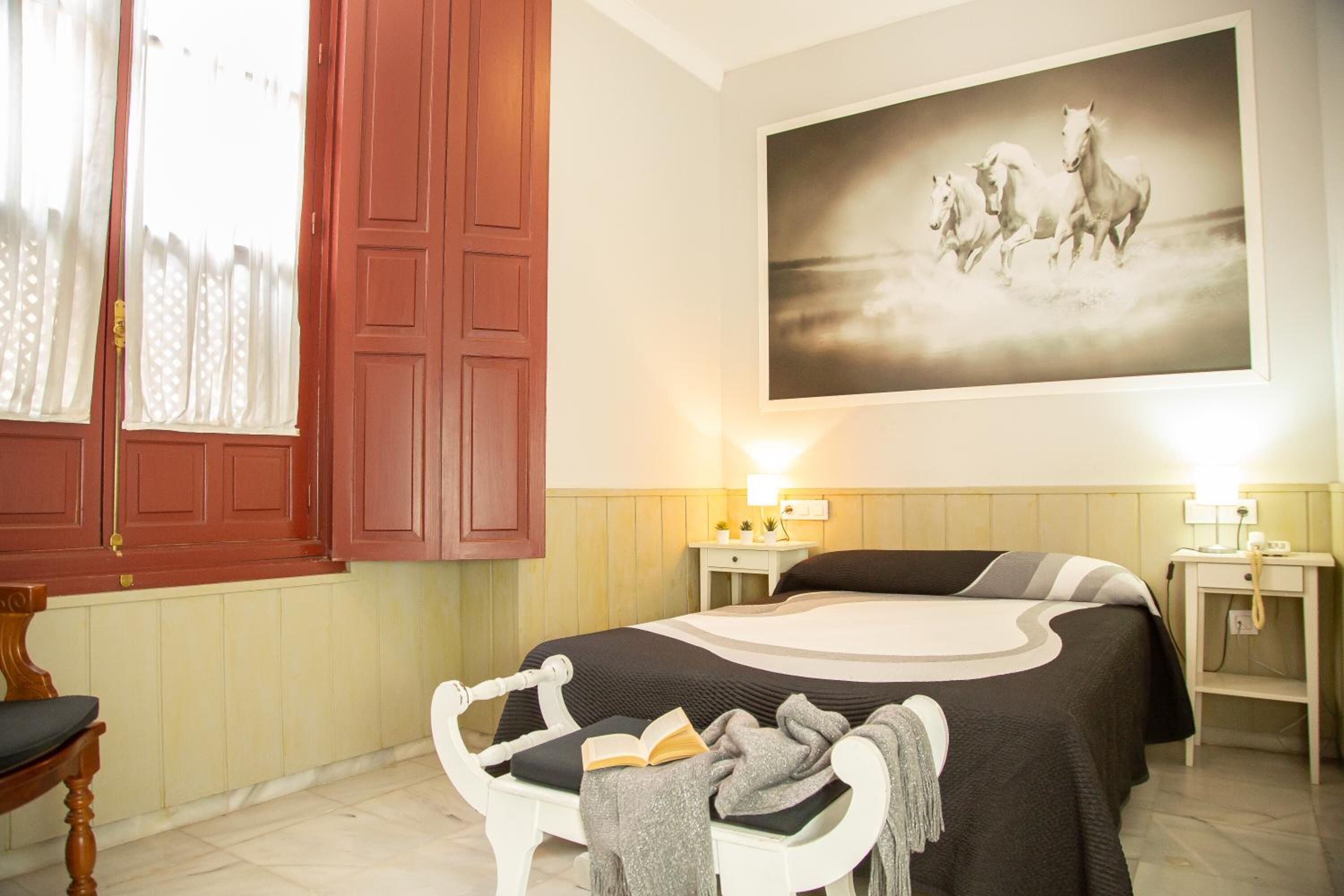 premium bedding, tempur-pedic beds, in-room safe, desk