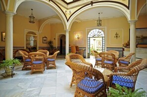 Courtyard - Casa Palacio Don Pedro (Seville)