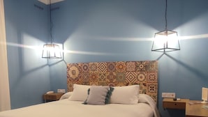 Double Room | Premium bedding, Tempur-Pedic beds, in-room safe, desk - Casa Palacio Don Pedro (Seville)