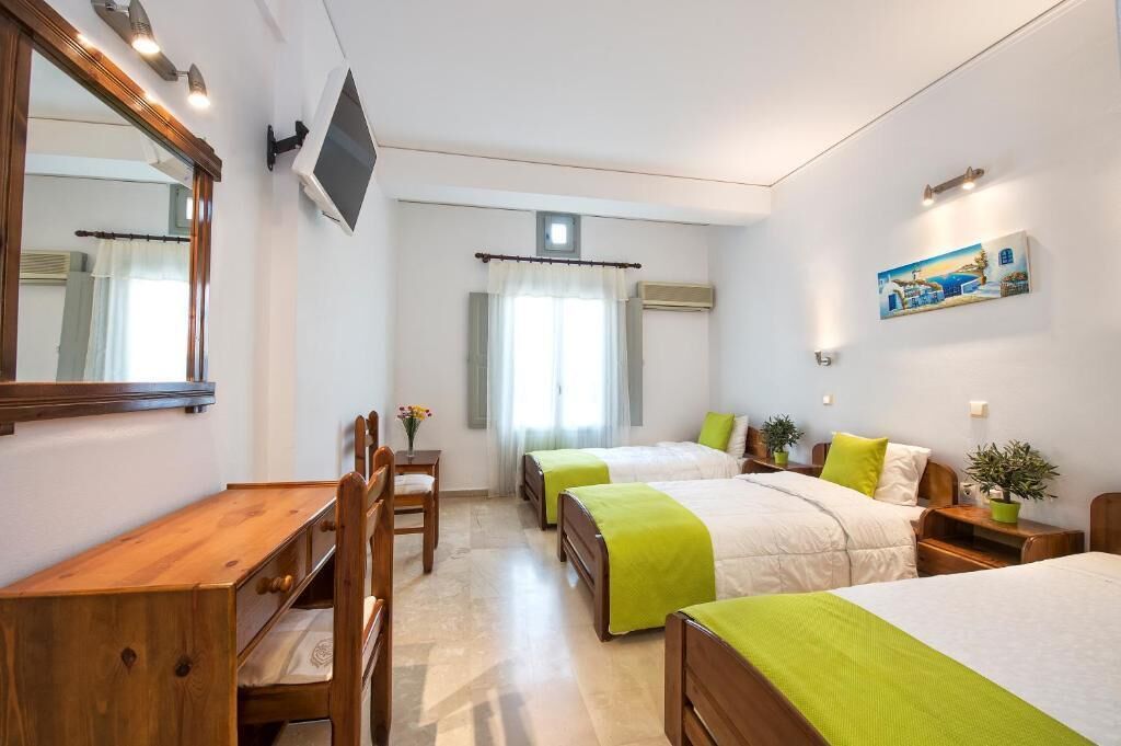 In-room safe, free rollaway beds, free WiFi, bed sheets