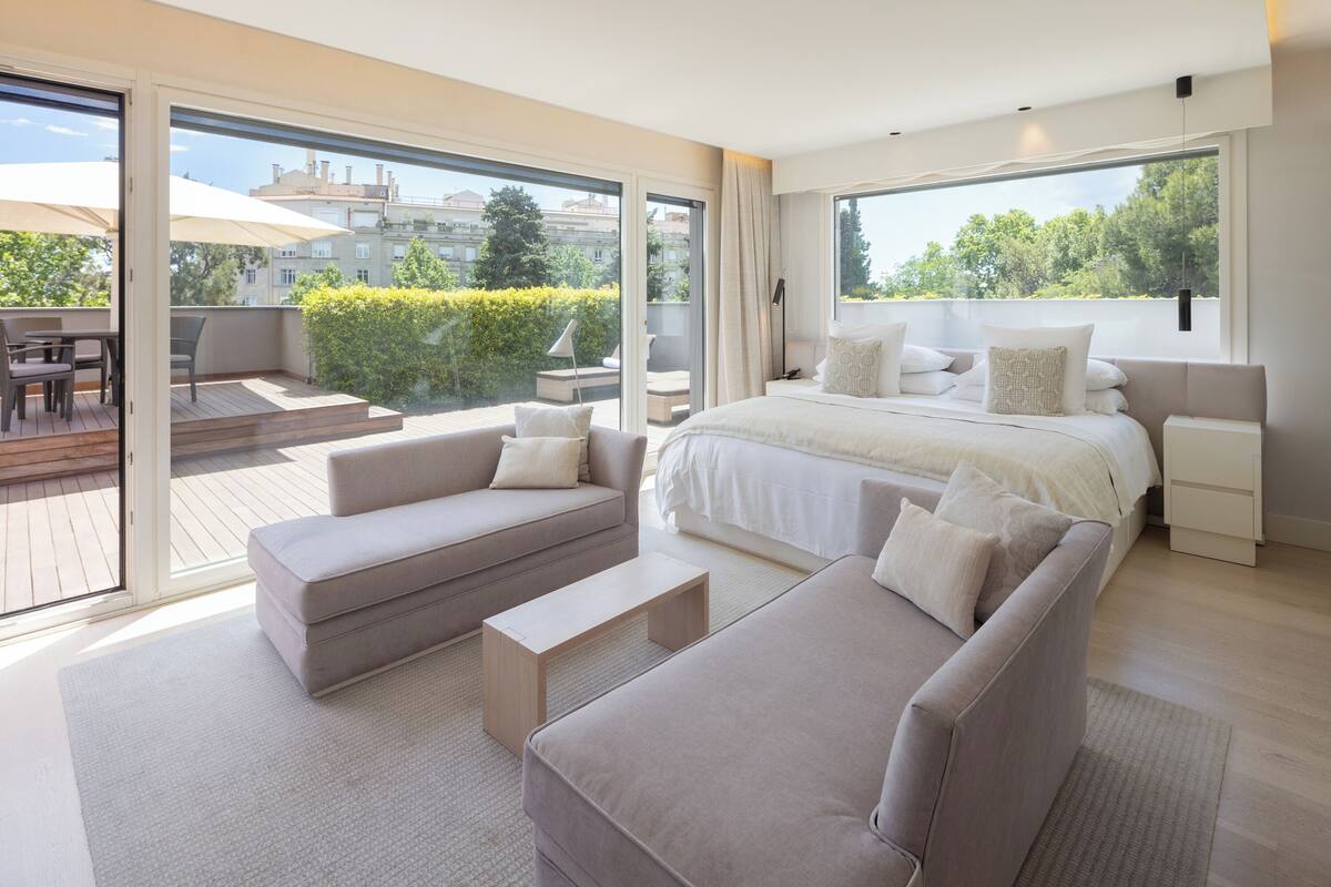 Penthouse, Terrace, Garden View | Premium bedding, down comforters, pillowtop beds, minibar