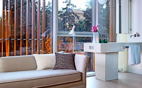 ABaC H&R Barcelona Monument - view 3