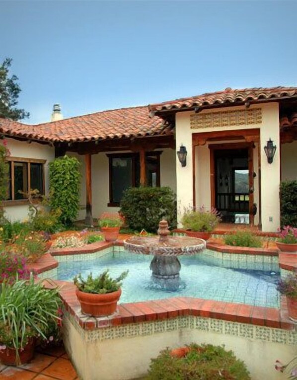 Outdoor pool - The Casitas of Arroyo Grande (Arroyo Grande)