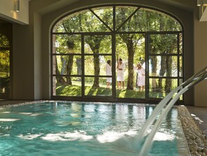 双人护理室、桑拿、热水浴缸、湿蒸房、土耳其浴、身体护理