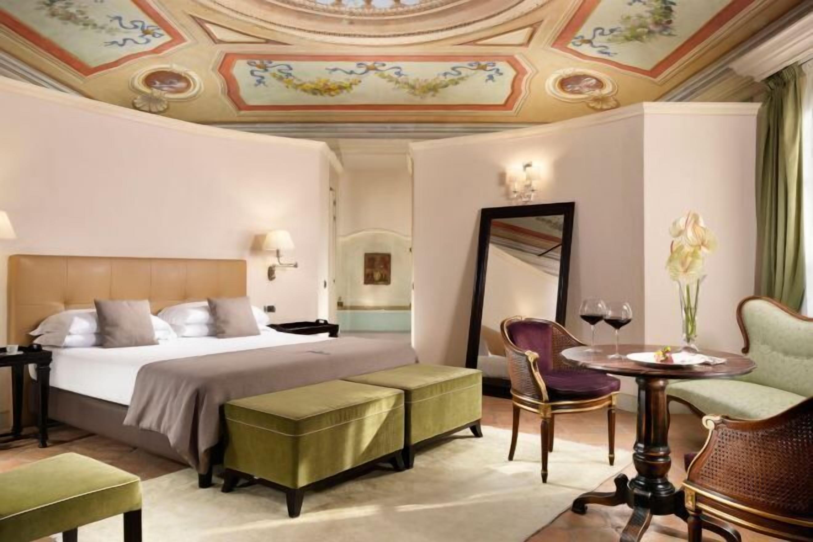 Literie de qualité, lit avec matelas Select Comfort, minibar