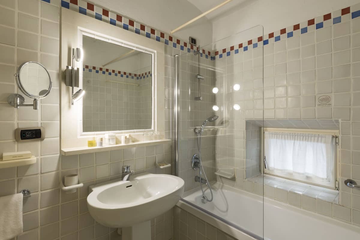 classic double or twin room | bathroom | free toiletries, hair dryer, slippers, bidet