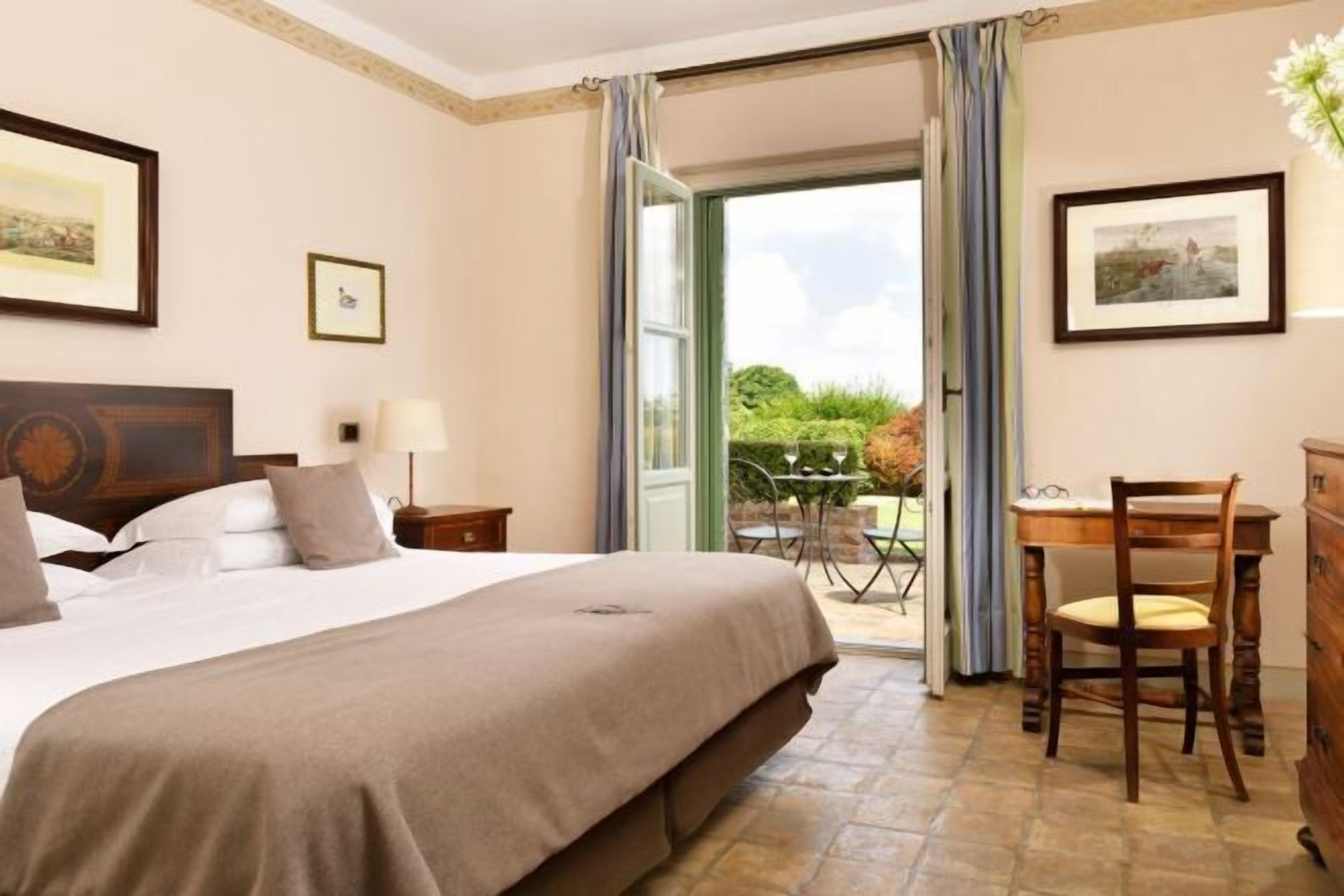 Literie de qualité, lit avec matelas Select Comfort, minibar