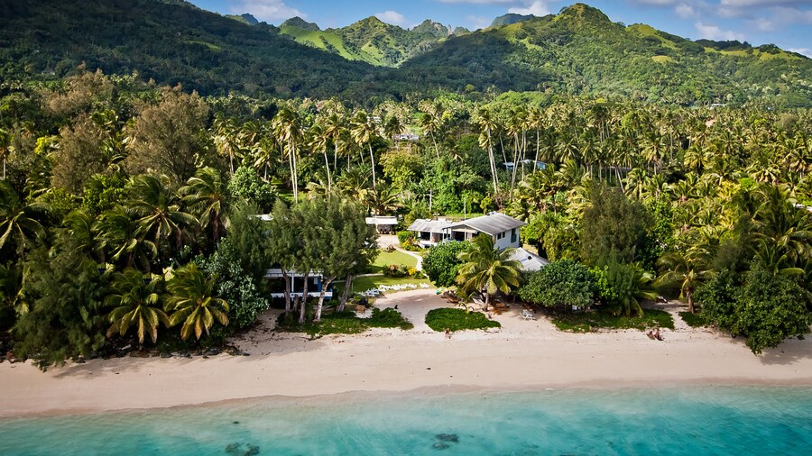 Aroa Beachside Resort