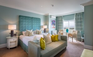 Executive King Room | Beach/ocean view - Roslin Beach Hotel (Southend-on-Sea)