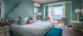 Roslin Beach Hotel