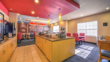 Bao gồm bữa sáng buffet hàng ngày