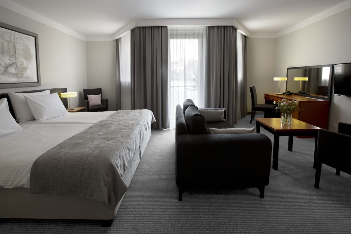Standard Double or Twin Room | 1 bilik tidur, meja, kalis bunyi, seterika/papan seterika 