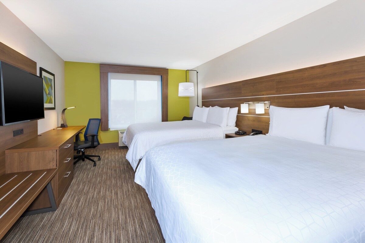 In-room safe, desk, blackout curtains, iron/ironing board