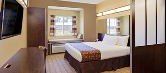 Microtel Inn & Suites by Wyndham Prairie du Chien