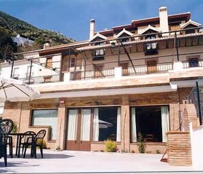 Terrace/patio - Hotel Rural Huerta del Laurel (Monachil)