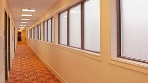 Unclassified image, 3 of 37, button - Brooklyn Motor Inn (Brooklyn)