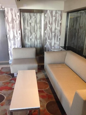 Televisión plasma 40 pulgadas con canales de televisión vía satélite